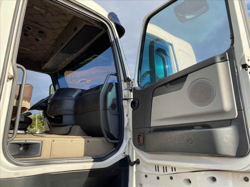 Imagem 12 de 15 de Caminhao Volvo Volvo Fh 440