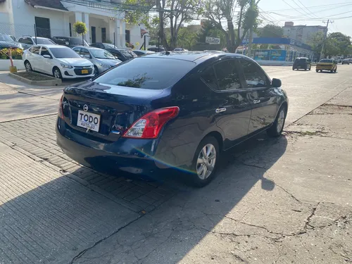 Nissan Versa 1.6 Advance