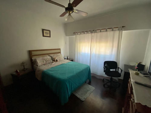 Casa En Venta 2 Dormitorios Y Parque. La Plata