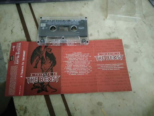 Fita Cassete -iron Maiden-tribute To The Beast(tape Rara)! (Usado)