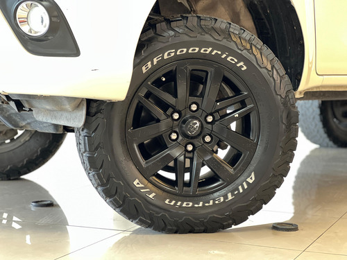 Toyota Hilux 2.8 Tdi Srx 4x4 At 2017