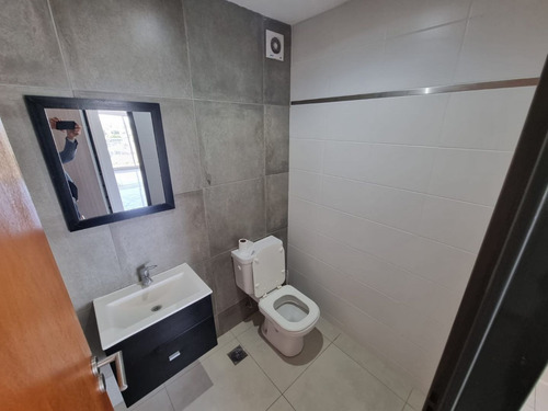 Imagen 17 de 18 de Departamento En Venta En Berazategui Centro