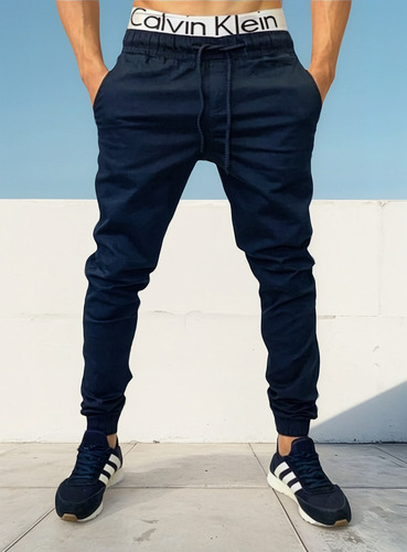 Jogger Liso Gabardina Elastizada
