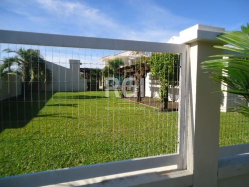 Casa Em Centro Com 4 Dormitórios - Mf21956