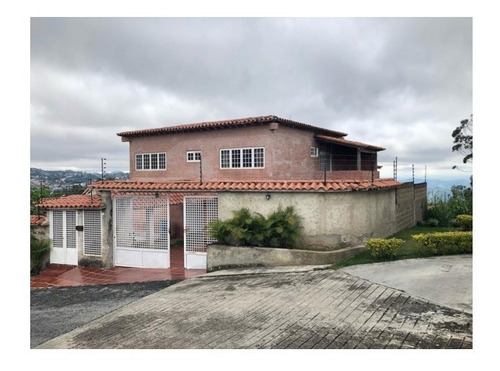 Vendo Casa Dos Plantas En Pan De Azúcar, Carrizal. Estado Miranda.