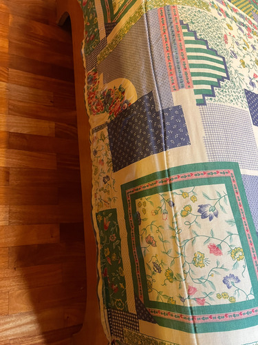 Acolchado Reversible 2 Plazas Queen Azul Rayado (Usado)