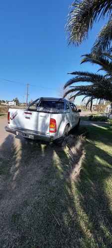 Toyota Pick Up 2.5 Doble Cabina. 2005 En Junin Bs As .