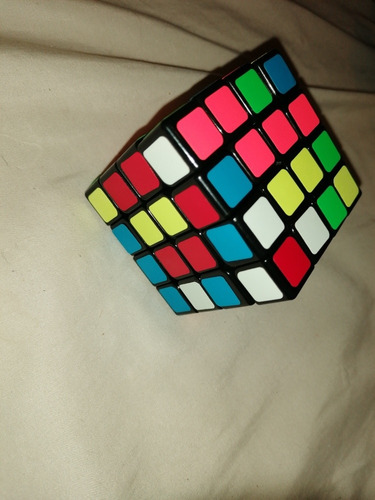 Cubo Rubik 4x4 (Usado)