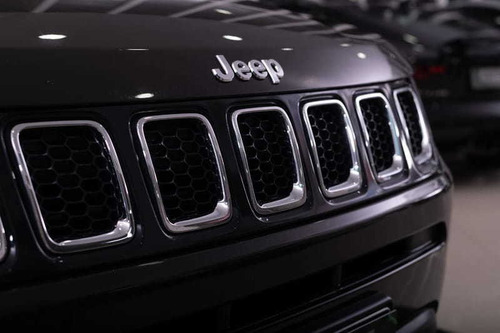 Imagem 14 de 15 de Jeep Compass Sport 2.0 Flex 166cv Aut./2020