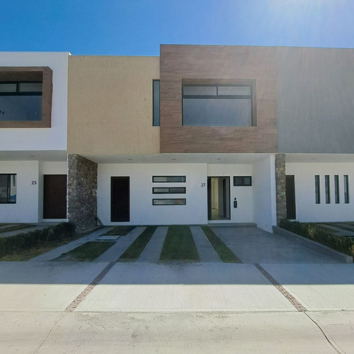 Venta De Casa Nueva En Cañadas Del Arroyo