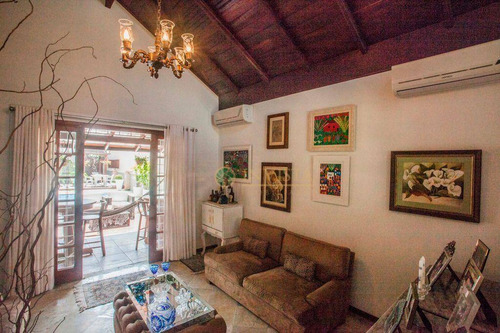 Imagem 16 de 29 de Casa Com 3 Dormitórios À Venda, 326 M² Por R$ 1.750.000,00 - Parque São Jorge - Florianópolis/sc - Ca1660