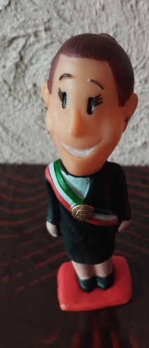 2 Diferentes Figuras De Claudia Sheimbaum (Usado)