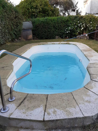 Instalación De Pasamanos De Piscinas