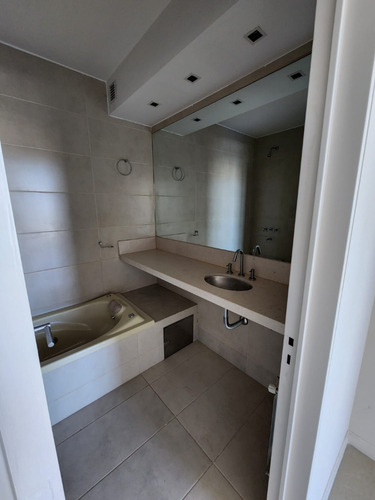 Imagen 14 de 21 de Exclusivo Penthouse En Venta- Barrio General Paz- Miracielos