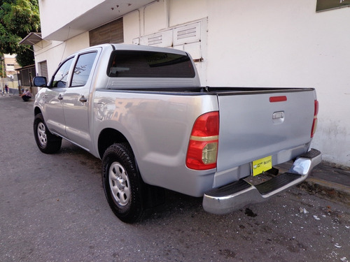 Imagen 6 de 10 de Toyota Hilux 2010 2.7 4x4 Sincrónico