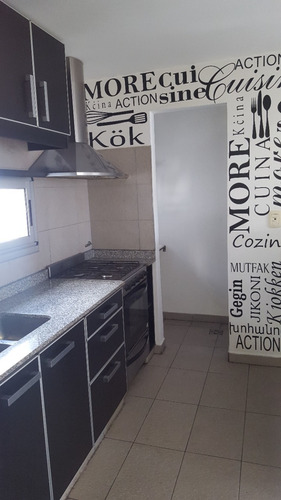 Imagen 2 de 29 de Departamento De 2 Dormitorios Con Cochera