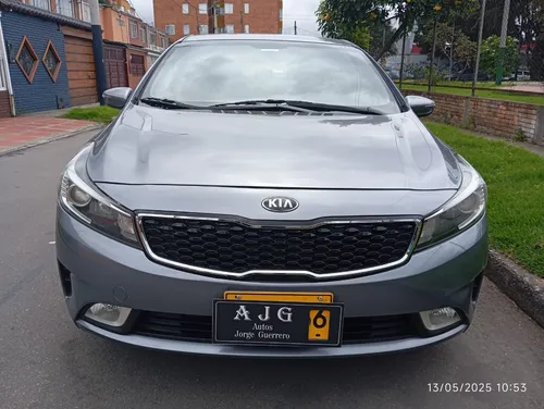Kia Cerato Pro Sx 2nd Generacion 1.6cc Mt Aa
