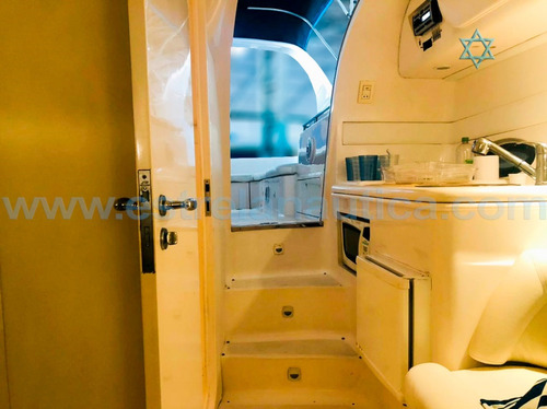 Imagem 7 de 9 de Lancha Runner 380 Iate Ferretti Phantom Triton Focker Fs
