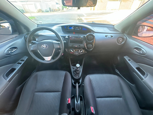 Toyota Etios 1.3 X 16V FLEX 4P MANUAL