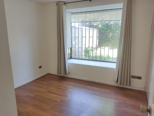 Venta Depto. En Bilbao Con Tomas Moro, 1er Piso