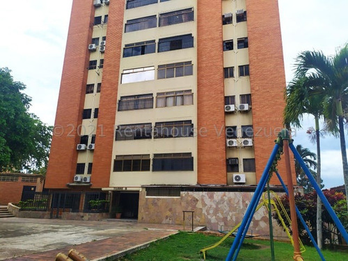  Sp   Apartamento En  Venta En  El Parque Barquisimeto  Lara, Venezuela.  3 Dormitorios  2 Baños  97 M² 