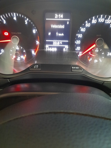 Volkswagen Suran 1.6 Trendline 11b 2012