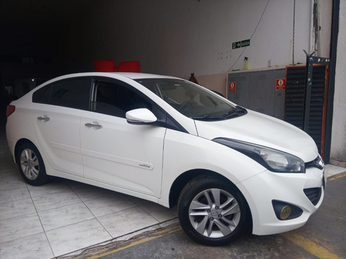 Imagem 4 de 15 de Hb20s 1.6 Serie Especial Baixa Km Cambio Manual!!!