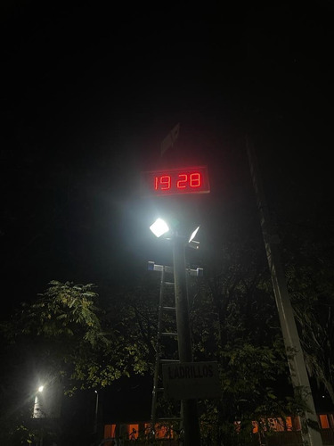 Reloj Led Grande Pared, Hora, Minutos Y Temperatura 80x32cm Negro
