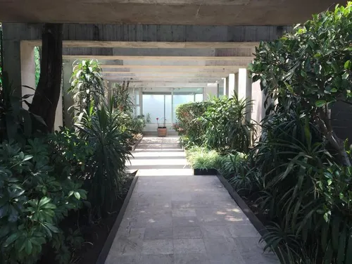 Renta Casa Con Alberca En Paseo De Las Palmas Lomas De Chapultepec