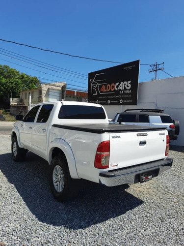 Imagen 5 de 10 de Toyota Hilux Kavak