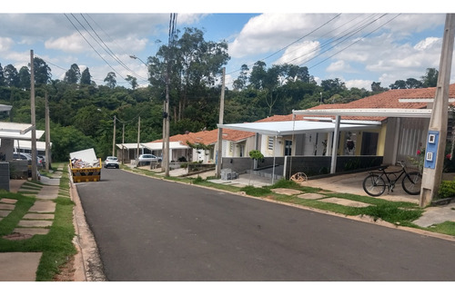 Casa A Venda Em Sorocaba - Condomínio Fechado 3 Dormitórios Com Suíte, Área Gourmet E Escritório - Com Instalação Para Ar Condicionado- Rua Tranquila - Portaria 24h - 2 Vagas De Garagem