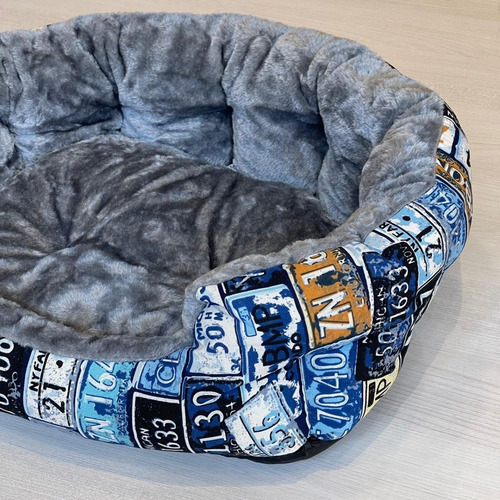Imagen 2 de 5 de Cama Pet Grande Matriculas