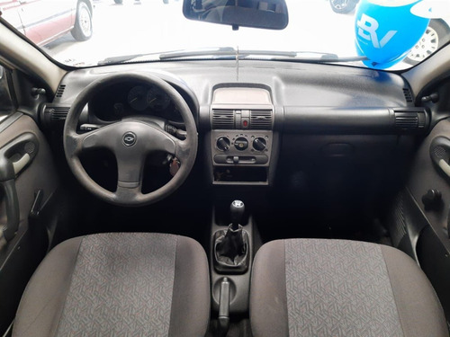 Imagem 5 de 5 de Chevrolet Classic Life