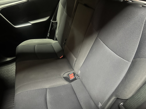 Toyota RAV4 Std 4x2 722cl0