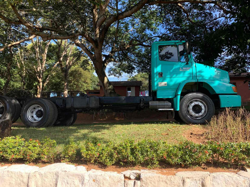 Caminhao Mercedes 1620 ,ano 2003