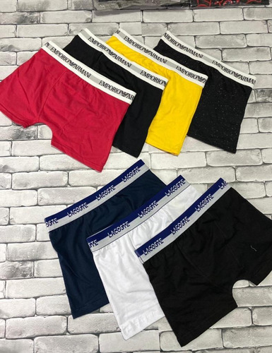 Imagem 2 de 5 de Vendo Roupa Cueca Camiseta