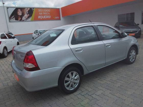Toyota Etios 1.5 X Plus Sedan 16v Flex 4p Automático