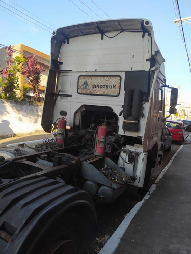 Imagem 2 de 5 de Sinotruck 2011/2011