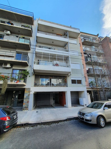 Imagen 1 de 20 de Venta - Depto 3 Amb C/gran Patio Y Cochera Fija - Saavedra