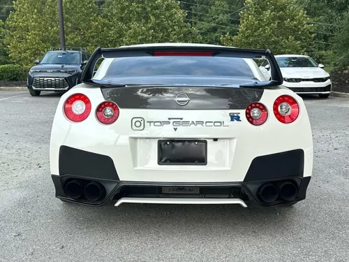 Nissan GT-R track edition