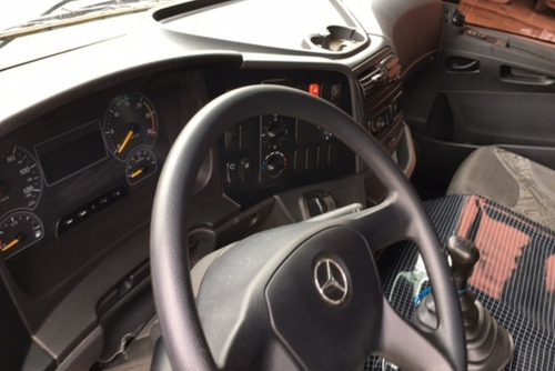 Mercedes Bens 2429