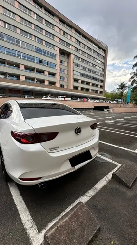 Mazda 3 2.0 Prime