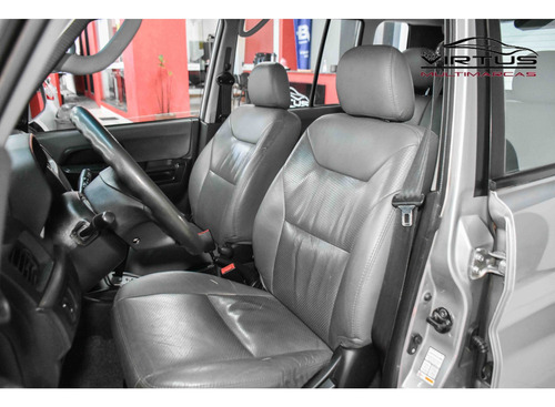 Mitsubishi Pajero TR4 2.0 4X4 16V 140CV FLEX 4P AUTOMÁTICO