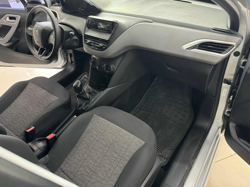 Peugeot 208 1.6 Active