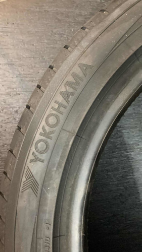 Pneu 215/45r16 90v Bluearth -gt Ae51 Yokohama Novo Sem Uso (Usado)