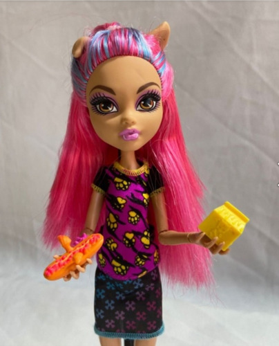 Boneca Monster High Howleen Wolf Creepateria Mattel