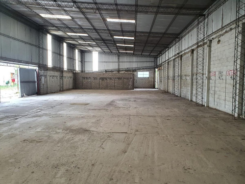 Imagen 13 de 19 de Camino Carrasco Prox Aeropuerto , Predio De 10000 M2 Y 4000 M2 De Depósitos !!