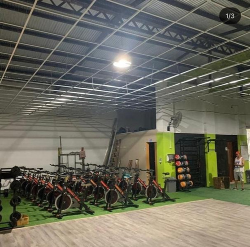 Imagen 5 de 7 de Venta Local 620m2 - Constitución 1635