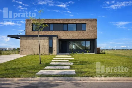 Casa En Amarras
