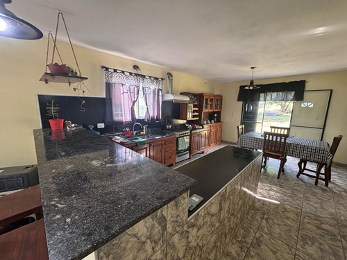 Se Vende Casa De 3 Dormitorios En Villa Santa Cruz Del Lago